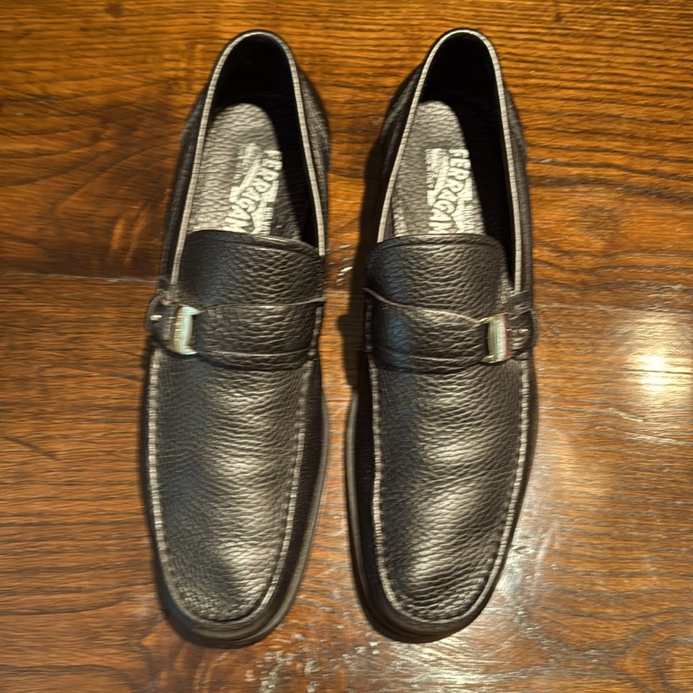 Salvatore Ferragamo Black Pebble Leather Loafers Mint Condition
